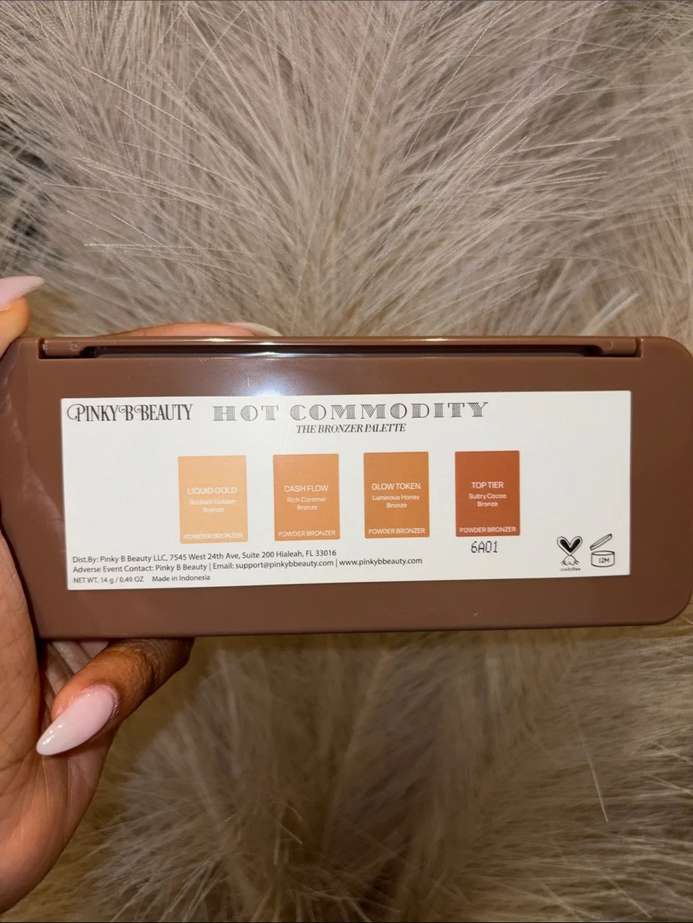 Hot Commodity Bronzer Palette - Bronze